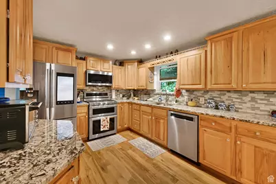 3875 N 1000 W, Pleasant View, UT 84414 - Photo 9