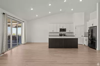 85 N Parkside Loop, Elk Ridge, UT 84651 - Photo 7