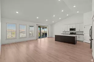 85 N Parkside Loop, Elk Ridge, UT 84651 - Photo 9