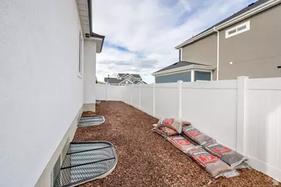 6581 W Shawnee Marie Way, Herriman, UT 84096 - Photo 9