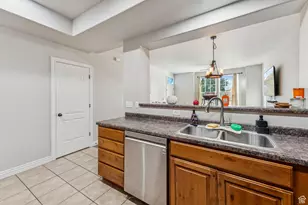 4518 W Cave Run Ln, South Jordan, UT 84095 - Photo 9