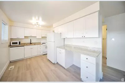 2220 E Murray Holladay Rd #122, Salt Lake City, UT 84117 - Photo 9