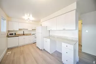 2220 E Murray Holladay Rd, Salt Lake City, UT 84117 - Photo 9