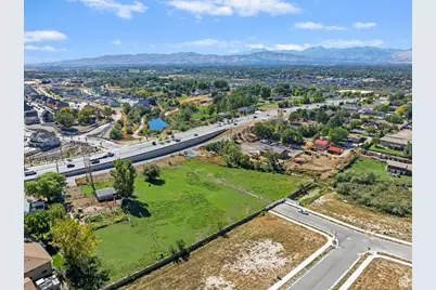 500 W Willowcreek S #6, South Jordan, UT 84009 - Photo 11