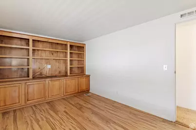 1111 N 2000 W #201, Farr West, UT 84404 - Photo 5