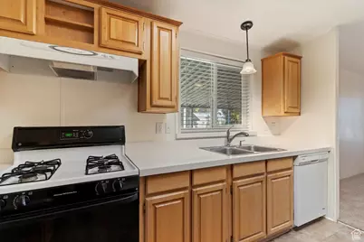 1111 N 2000 W #201, Farr West, UT 84404 - Photo 21