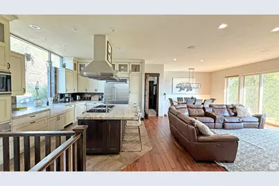 10432 S Wasatch Blvd, Sandy, UT 84092 - Photo 19