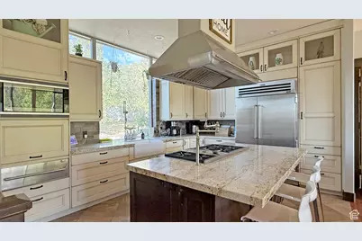 10432 S Wasatch Blvd, Sandy, UT 84092 - Photo 21