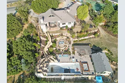 10432 S Wasatch Blvd, Sandy, UT 84092 - Photo 5