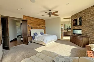 10432 S Wasatch Blvd, Sandy, UT 84092 - Photo 15