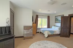 10432 S Wasatch Blvd, Sandy, UT 84092 - Photo 25