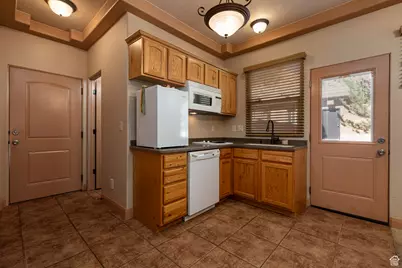 320 N W Los Barancos Ln, Kanab, UT 84741 - Photo 45