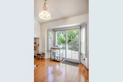 2688 N 1750 E, Layton, UT 84040 - Photo 15