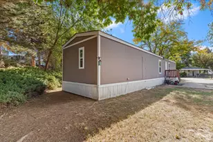 2875 N Hill Field Rd, Layton, UT 84041 - Photo 19