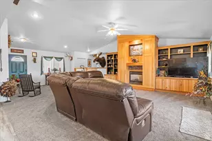 170 E 400 N, Mount Pleasant, UT 84647 - Photo 5
