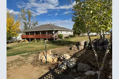 170 E 400 N, Mount Pleasant, UT 84647 - Photo 9