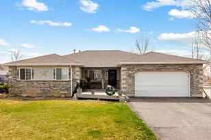 170 E 400 N, Mount Pleasant, UT 84647 - Photo 1