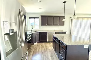 12476 S Clipper Peak Dr, Herriman, UT 84096 - Photo 31