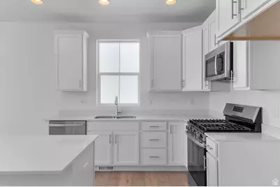 2582 S Sinbad Way, Magna, UT 84044 - Photo 13