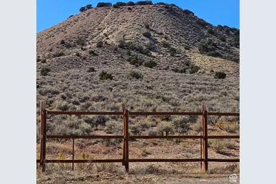 689 N 4250 W, Maeser, UT 84078 - Photo 15