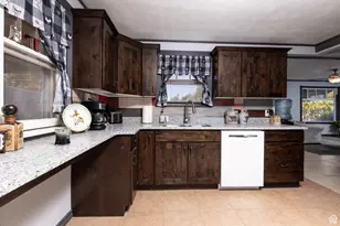 290 N 200 E, Monroe, UT 84754 - Photo 9