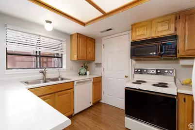 1175 E 900 S #11, Saint George, UT 84790 - Photo 11