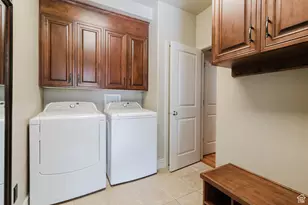 9078 N Renaissance Dr, Cedar Hills, UT 84062 - Photo 29