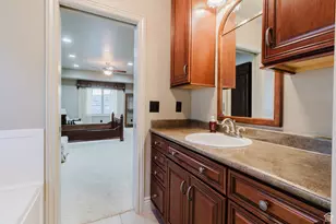 9078 N Renaissance Dr, Cedar Hills, UT 84062 - Photo 25