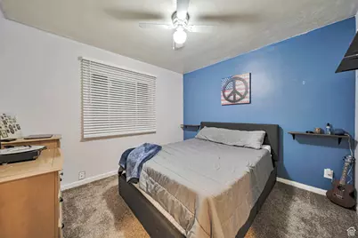 5946 S Highland Dr E, Holladay, UT 84121 - Photo 11