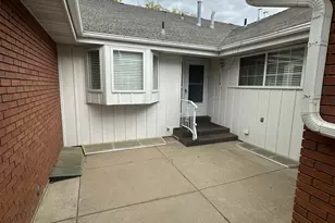 5488 S 250 E, Washington Terrace, UT 84405 - Photo 3