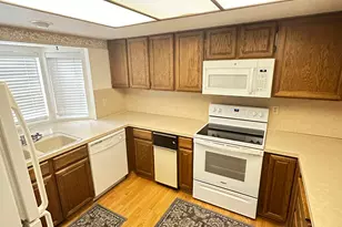 5488 S 250 E, Washington Terrace, UT 84405 - Photo 7