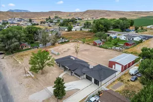 230 W Center St, Gunnison, UT 84634 - Photo 5