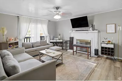 690 Barlow St, Clearfield, UT 84015 - Photo 5