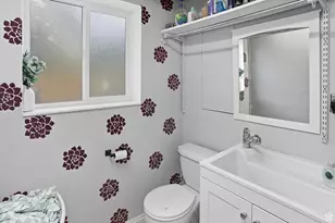 690 Barlow St, Clearfield, UT 84015 - Photo 25