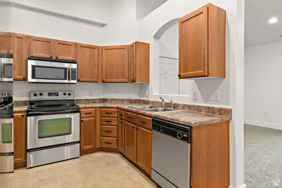 2192 N Springtime Dr, Saratoga Springs, UT 84045 - Photo 11