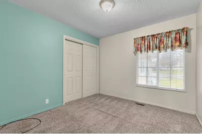 337 E Pavilion Cir, Saratoga Springs, UT 84045 - Photo 15