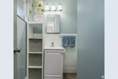 141 E 1650 S, Bountiful, UT 84010 - Photo 13