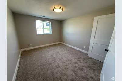 2417 W 3200 N, Farr West, UT 84404 - Photo 33