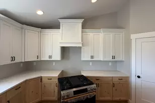 2417 W 3200 N, Farr West, UT 84404 - Photo 9