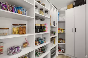 1096 N 340 W, Tooele, UT 84074 - Photo 11