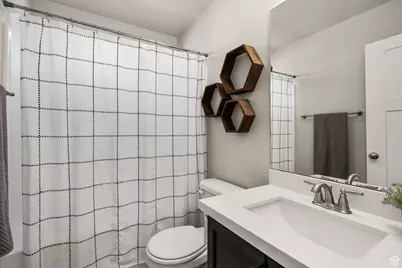 1096 N 340 W, Tooele, UT 84074 - Photo 19