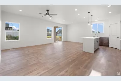 335 W 400 N, Fillmore, UT 84631 - Photo 5