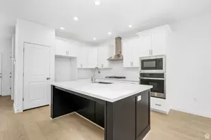 6677 W Mount Bristol Ln, Herriman, UT 84096 - Photo 5