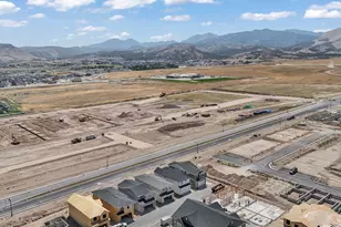 6689 W Mount Bristol Ln S, Herriman, UT 84096 - Photo 31