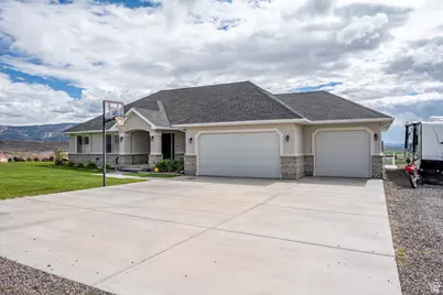 351 W Skyline Dr, Loa, UT 84747 - Photo 55