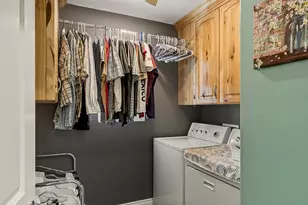 351 W Skyline Dr, Loa, UT 84747 - Photo 17