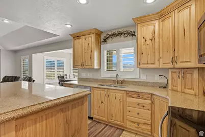 351 W Skyline Dr, Loa, UT 84747 - Photo 13