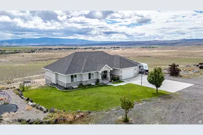 351 W Skyline Dr, Loa, UT 84747 - Photo 53