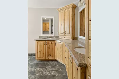 351 W Skyline Dr, Loa, UT 84747 - Photo 25