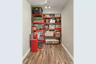 351 W Skyline Dr, Loa, UT 84747 - Photo 39